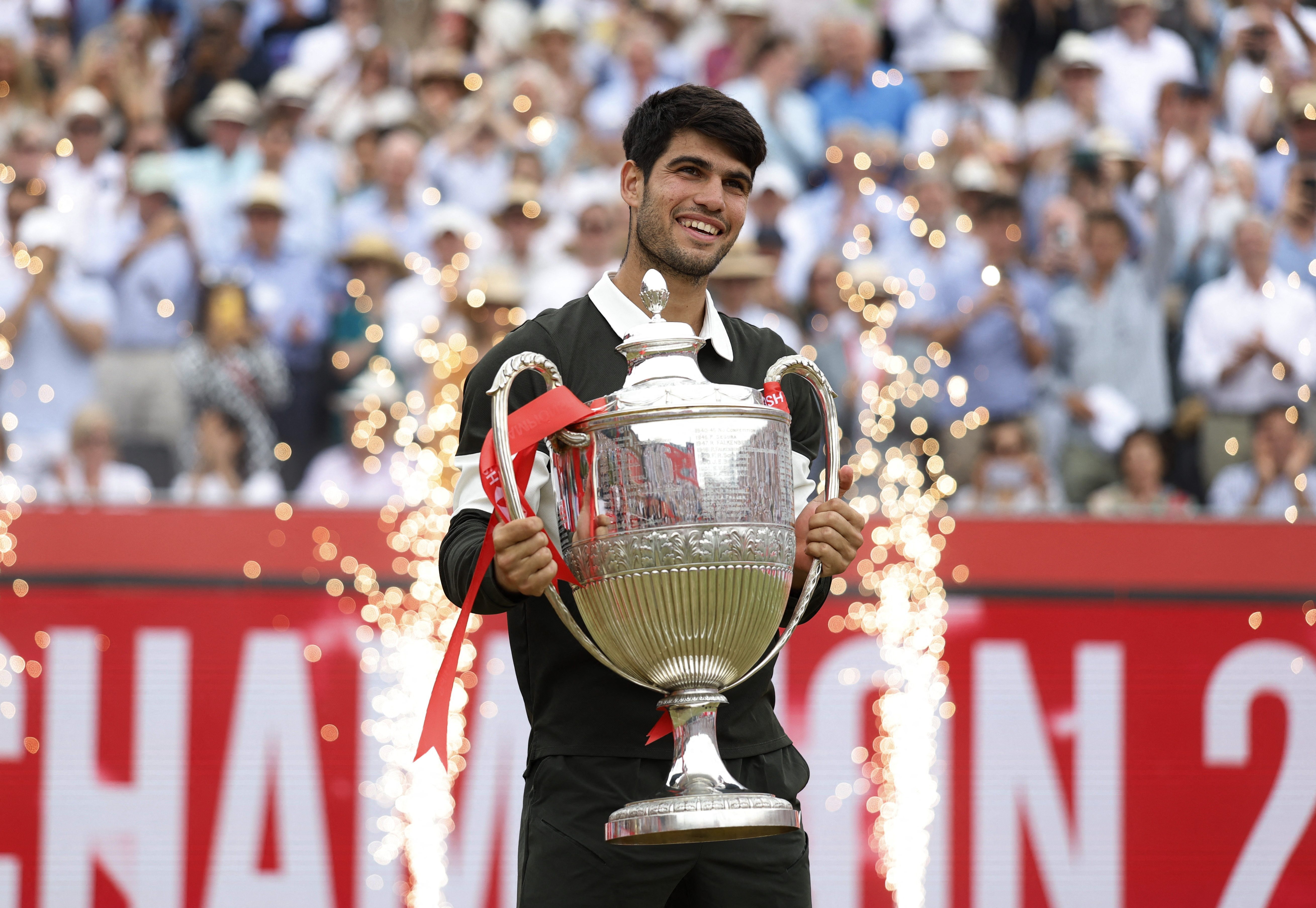 戴维斯杯险胜年终总决赛，阿尔卡拉斯带队取胜