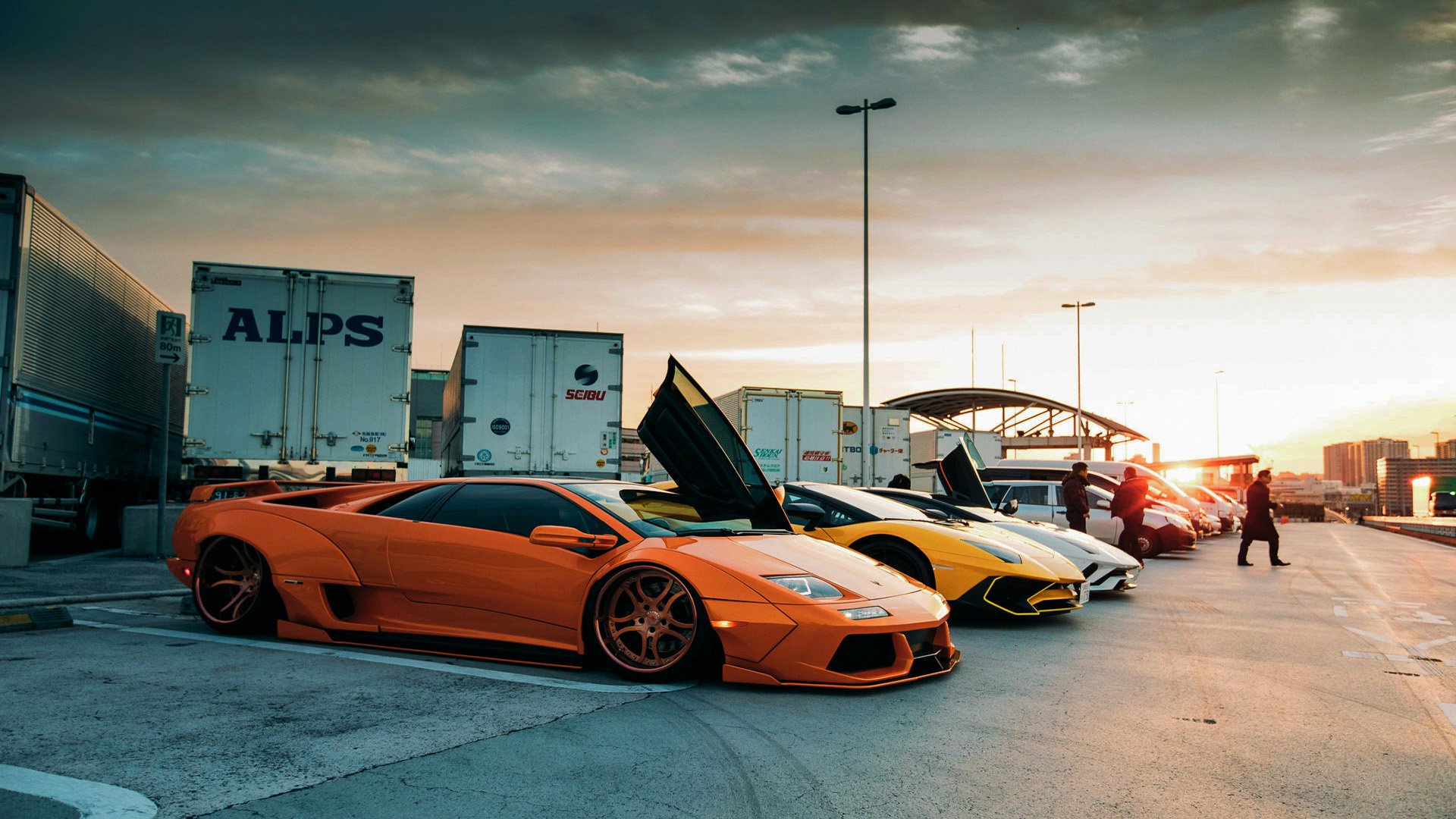 足球小国的双重变奏，冷锋与热浪间，意志如何战胜方程式？