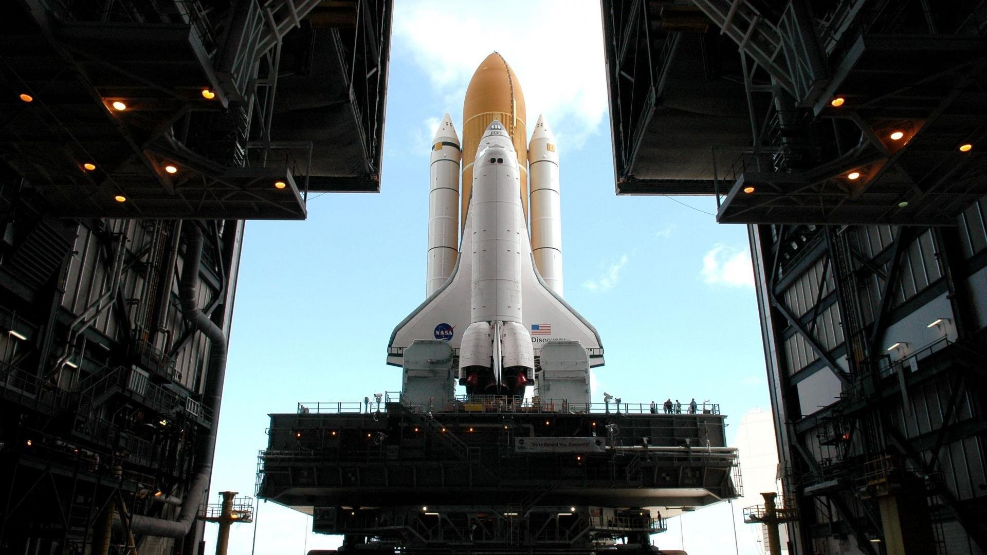 德比烽火炼真金，乌拉圭尖刀西甲闪耀，枪手跨海签神锋