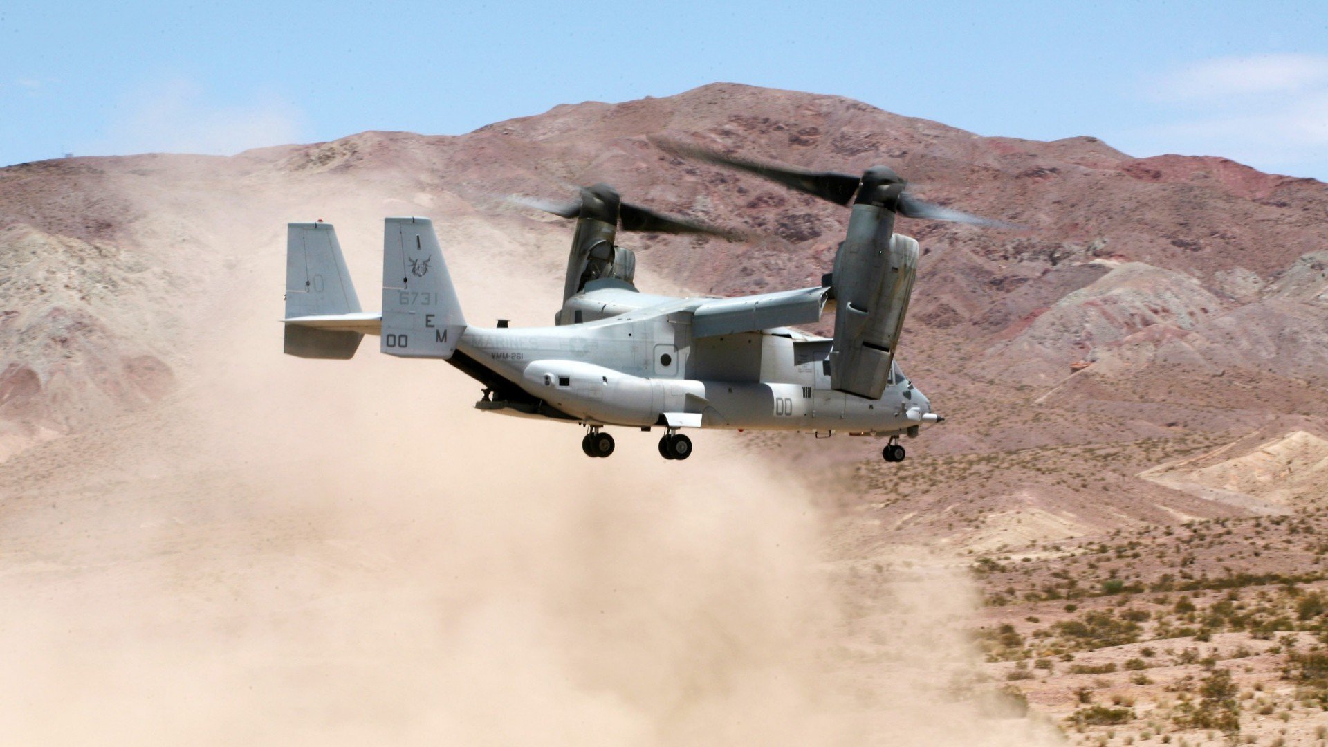 铁壁围城，勇士防守锁死黄蜂，谱写季后赛新篇章