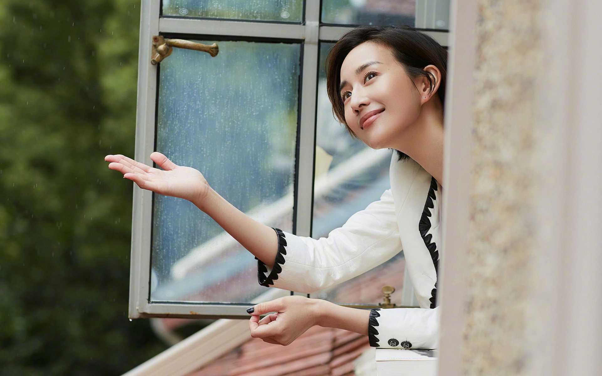 时空错位的决胜者，当字母哥身披爵士战袍，他如何撕裂湖人铁壁？