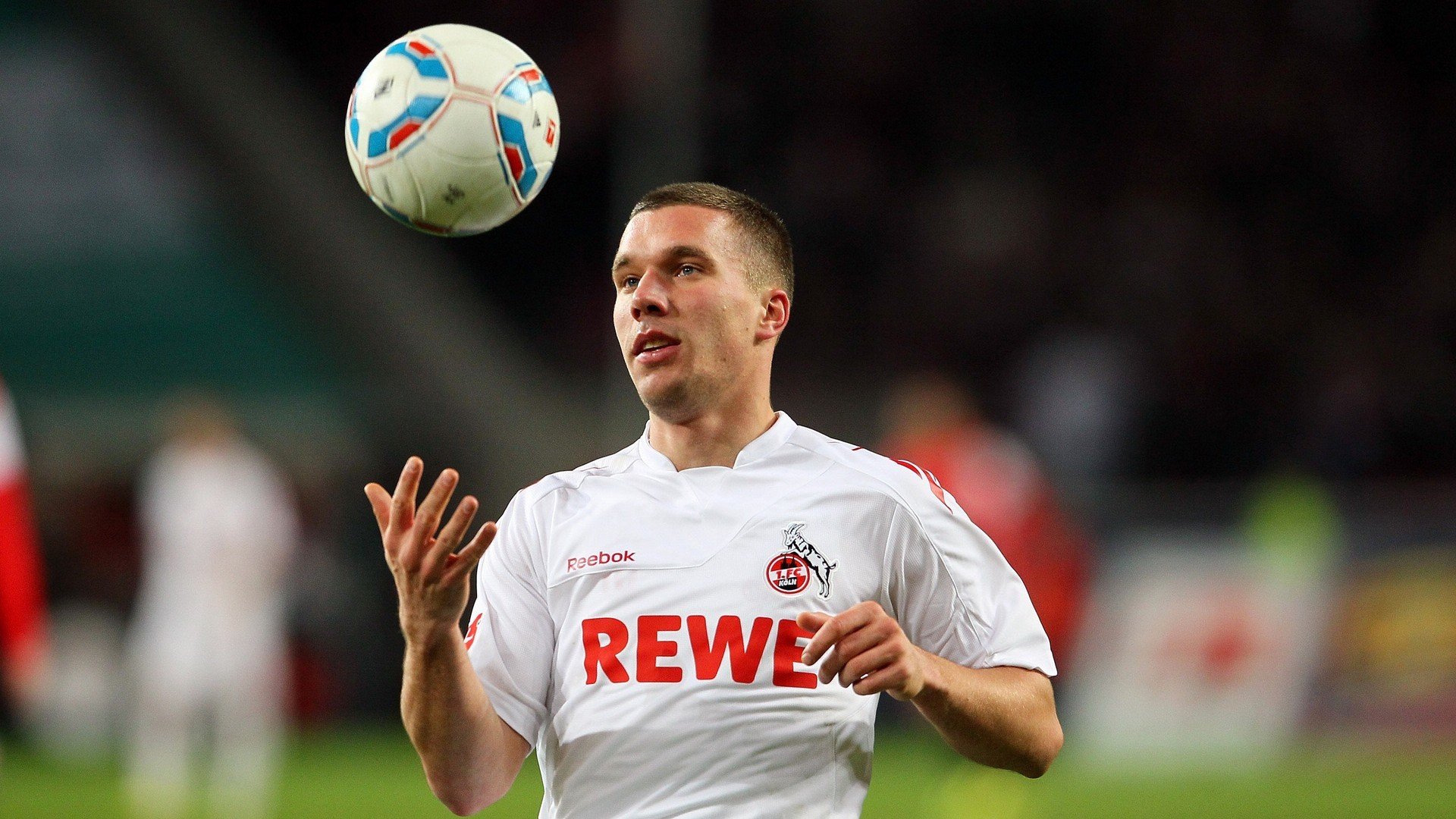 赛道如战场，当F1的刀锋遇上苏格兰的风暴